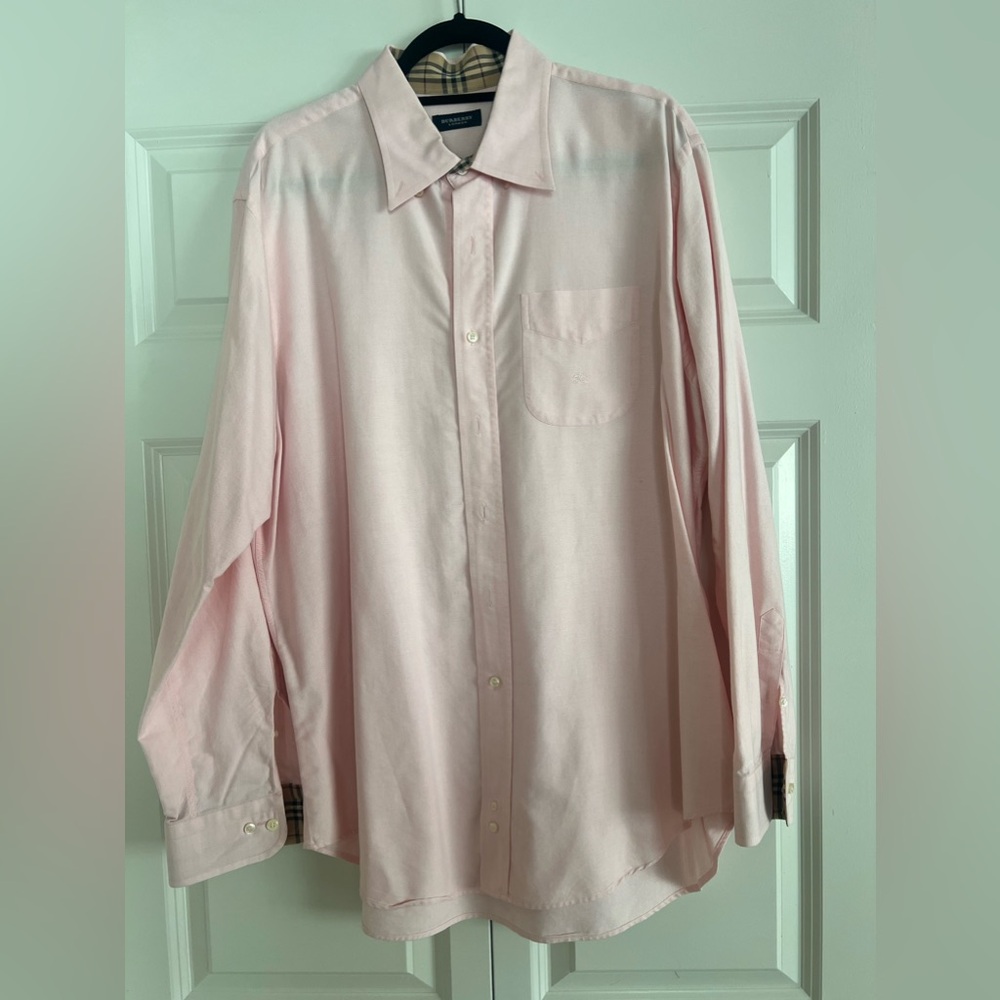 Burberry light pink men’s dress shirt – excellent condition